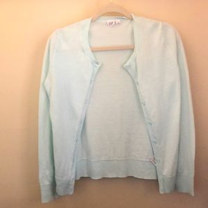 GAP woman’s cardigan